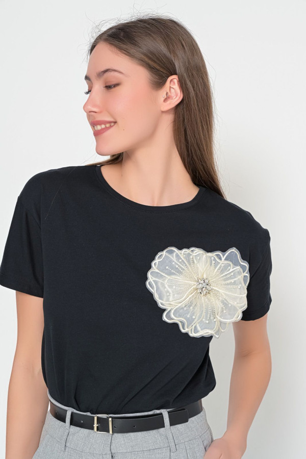 T-shirt με λουλούδι απλικέ